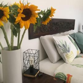 Studio South Port - Lush Private Oceanfront Studio Apartment, hotel u gradu Port Noarlunga South