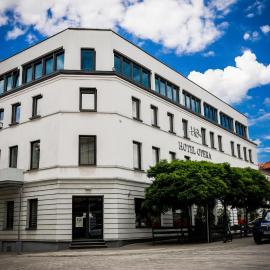Hotel Opera, ξενοδοχείο σε Tarnowskie Gory