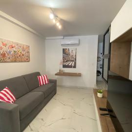 R3 Cozy Msida for 2 with Twin Beds, hotel sa Msida