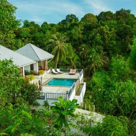 Luxurious Pool villa with great sea view