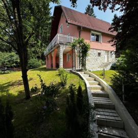 Villa Aida Sarajevo, hotel v destinácii Hadžići