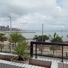Flat Blue Tree Beira Mar by Escala