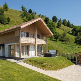 Eny Guesthouse, hotel a Moieciu de Jos