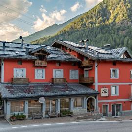 Hotel Garnì Zanella, hotel em Fucine