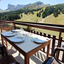 Studio 4 personnes Sud rénové - pied des pistes, hotel en Superdevoluy