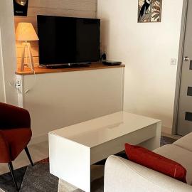 Maison au coeur du village, hotel em Macornay