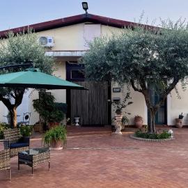 Agriturismo Le Macine-Poggio Cono, hotel a Teramo