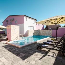 Apartman Laura 2