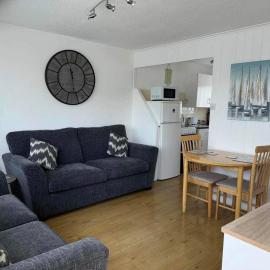 103 Sunbeach South facing 2 bed chalet M and T chalets