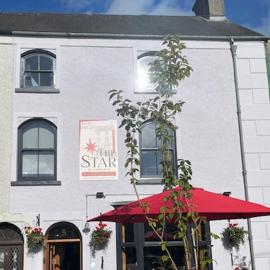 The Star in Narberth A Micro Pub with Rooms: Narberth şehrinde bir otel