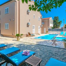 Villa Family Oasis Nin