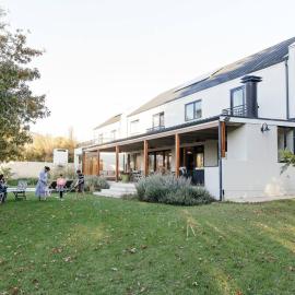 Yonder Hill Accommodation, hotel u gradu Raithby
