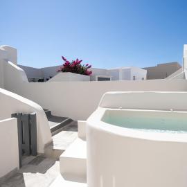 Alaya Suites, hotel en Pirgos