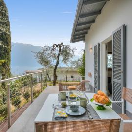 Relais Nanzello Garda, hotel in Limone sul Garda