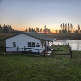 Oakridge Farm Cottage – hotel w mieście Nottingham Road