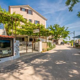 B&B Šegulja, хотел в Малинска