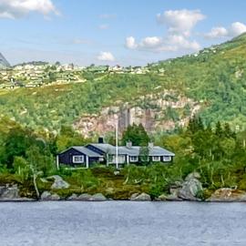 Lovely Apartment In Tjørhom With Lake View