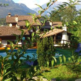Casa Del Viandante Home Holiday and Rooms, hotel a Colico