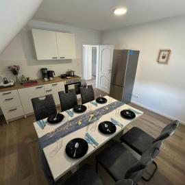 Big House I 15 Beds I 8 Sleeping Room I Parking