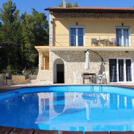 Villa· Vera mit Pool in ruhigem Waldstück, hotel i Benkovac