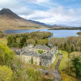 Apartment 447 - Ballynahinch, Hotel in Ballynahinch