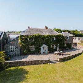 Farm Cottage, hotel in Plymouth
