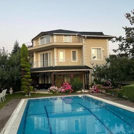 Villa Elegance, hotell i Kocaeli