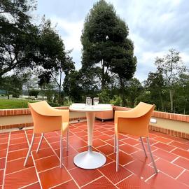 Lujosa Cabaña Represa del Sisga TV Wifi Cocina BBQ, hotel di Chocontá