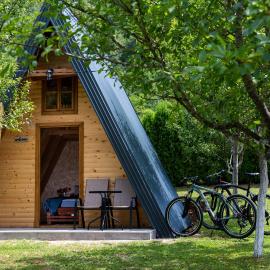 Moonlight & Starlight lodges、Orašacのホテル