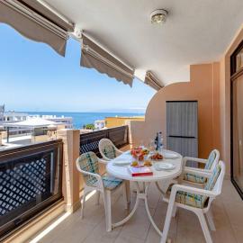 Beautiful Sunset Apt by Dream Homes Tenerife