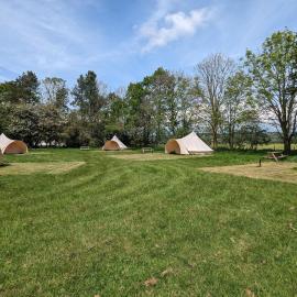 Fallow Fields Camping, Lathe Barn, Hotel in Burmarsh