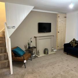 Stylish Miners Cottage, Treorchy, Rhondda