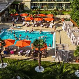 Wellness Hotel Gyula, hotel di Gyula