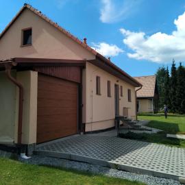 Domeček se sluncem, hotel a Nová Pec