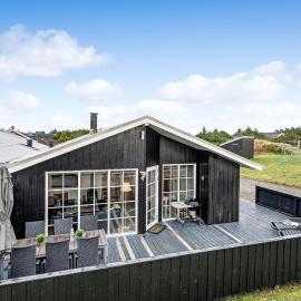 Lovely Spa House - 1006, hótel í Hvide Sande