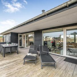 Bright And Modern Holiday Home - 1026, hotel en Ringkøbing