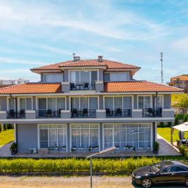 La Mansión, hotel in Lozenets