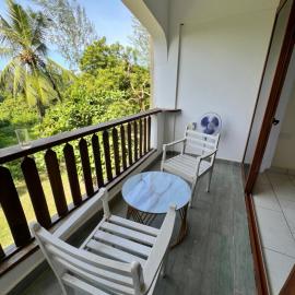 Zuri Beachfront Studio