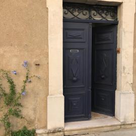 le Petit, hotel em Coursan