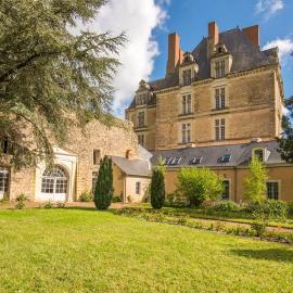 Les Terrasses de l'Orangerie, Hotel in Durtal