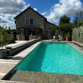 Le Clos Des Bansions, хотел в Жале