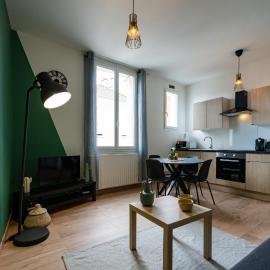 Appartement Centre-Ville 2/4 personnes, Hotel in Épernay