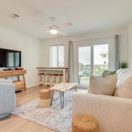 Beachy Gulf Shores Condo w/ Pool, Walk to Shore!
