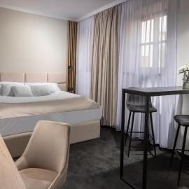 Hotel Savorsky, hotel di Jihlava