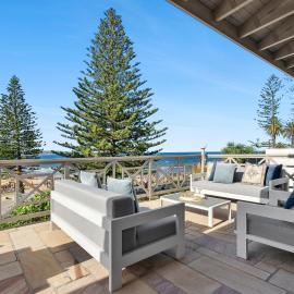 Kaya: Collaroy şehrinde bir otel