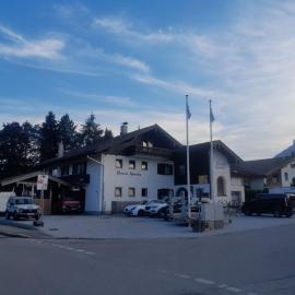 Wellness Pension Hubertus, hotel en Marquartstein
