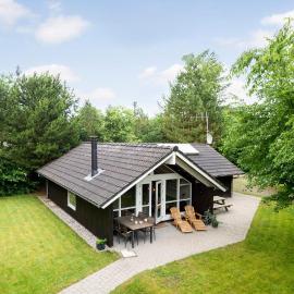 Amazing Home In Ansager With Wifi, hotel in Ansager
