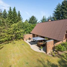 Stunning Home In Højslev With Wifi, hotel din Højslev