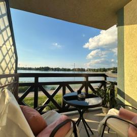 Chillout u Oli Apartament nad samym jeziorem, hotel en Ostróda