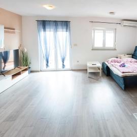 APARTMAN D&D , KRK-VRH